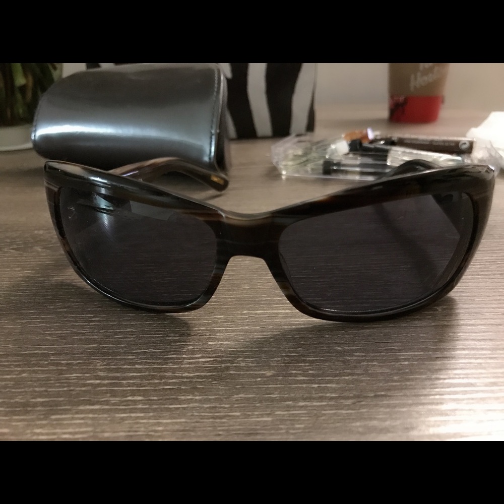 Beautiful sunglasses - Picture 3 of 8